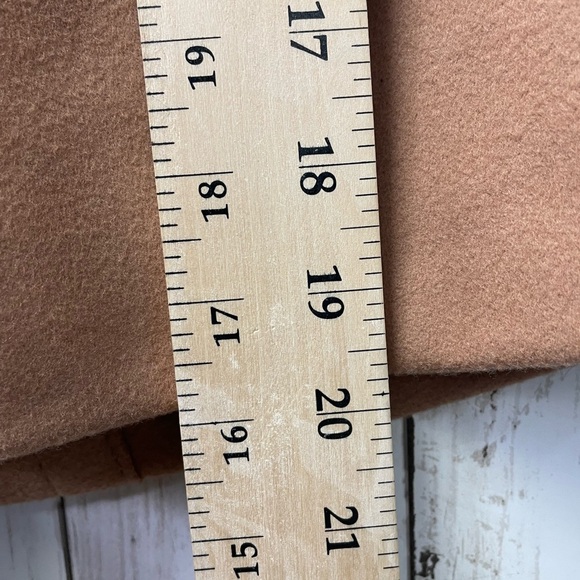 Saks Fifth avenue wool coat size 6 - Picture 15 of 16